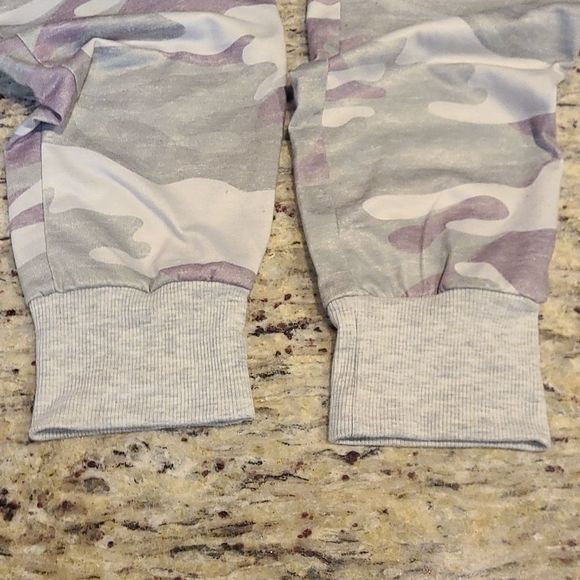 LAST PAIR!Camo print pajama/jogger pants SZ Large - Picture 7 of 8